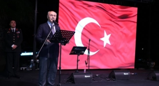 Köşger, Jandarma Komutanlığında Mehmetçikle iftar yaptı