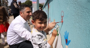 Menderes’te minik eller, büyük hayaller çizdi