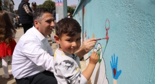 Menderes’te minik eller, büyük hayaller çizdi