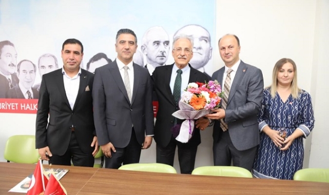 Murat Karayalçın: “Büyükşehir Belediyeleri, Yerel Hükümetler Gibi”