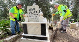 Narlıdere’nin Mezarlıkları Bayrama Hazır