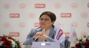 “Nisan ayında 1 milyar 488 milyon TL yaşlı aylığı ve engelli aylıklarını hesaplara yatırıyoruz”