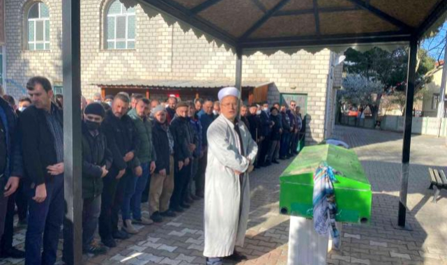 Ölü bulunan anne ve 3 yaşındaki oğlu toprağa verildi