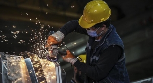 Sanayi üretimi yıllık bazda yüzde 13,3 arttı