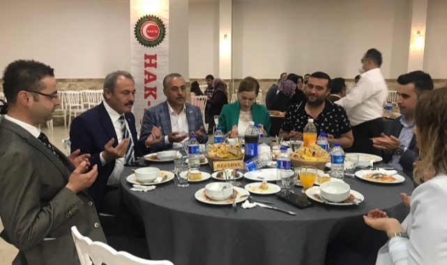 Sendika üyeleri iftarda buluştu