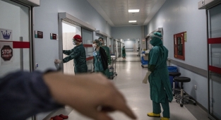 Türkiye'de 4 bin 86 kişinin Kovid-19 testi pozitif çıktı