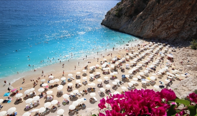 Türkiye'nin turizm geliri yılın ilk çeyreğinde yüzde 122,4 arttı