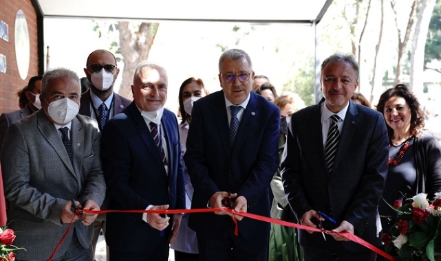 Yenilenen Makroskopi Laboratuvarı törenle açıldı