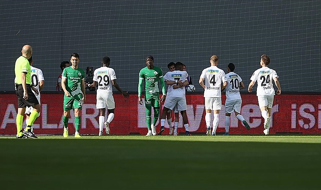 Altay - Giresunspor karşılaşması berabere bitti