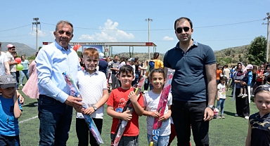 Beydağlı Çocukların Rengarenk Uçurtma Coşkusu