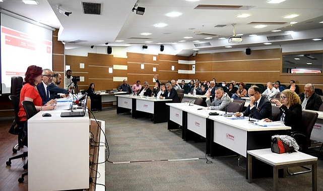 Bornova’da kesin hesaba meclis onayı