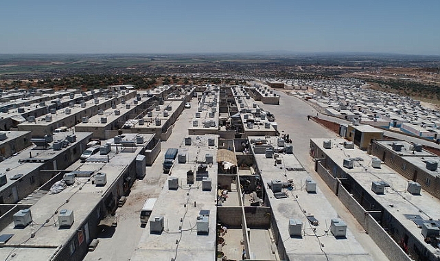 Briket evler savaştan kaçan Suriyeli ailelere yuva oluyor