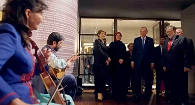 Cumhurbaşkanı Erdoğan, Türk Müziği Tarihi Sergisi'ni gezdi