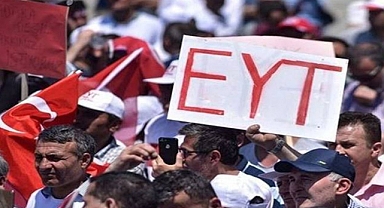 Emeklilikte yaşa takılanlar için EYT çıkacak mı, son durum ne?