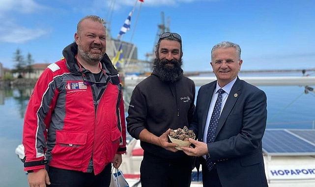 İklim Değişikliğine Dikkat Çekmek için 23 Günde 4 Deniz Geçtiler