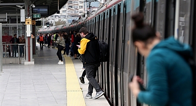 İZBAN seferleri 19 Mayıs'ta ücretsiz olacak