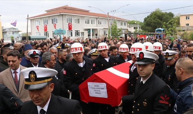 Şehit Teğmen Bahadır, Yalova'da toprağa verildi