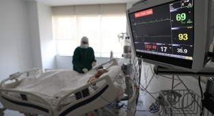 Türkiye'de 1132 kişinin Kovid-19 testi pozitif çıktı,