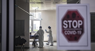 Türkiye'de 1253 kişinin Kovid-19 testi pozitif çıktı