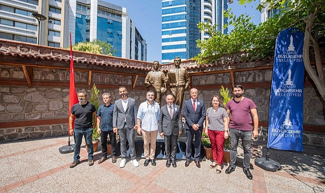 Ahmet Piriştina heykeli APİKAM’da açıldı