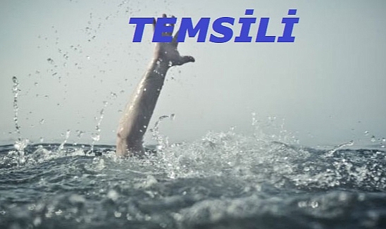 Denizde boğulma tehlikesi geçiren 80 yaşındaki kişi hastanede öldü