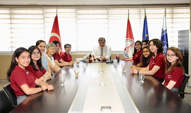 Karşıyaka’nın “Plastik Avcıları”