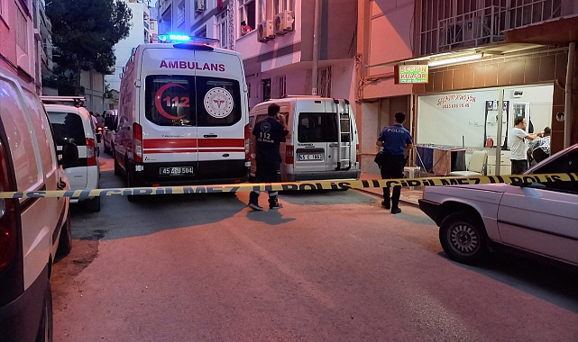 Manisa&#039;da bir kişi karısını ve oğlunu öldürdü
