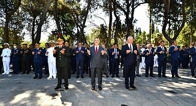 15 Temmuz Demokrasi ve Milli Birlik Günü'nde şehitler anıldı