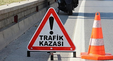 3 otomobilin çarpıştığı kazada 2 kişi öldü, 5 kişi yaralandı
