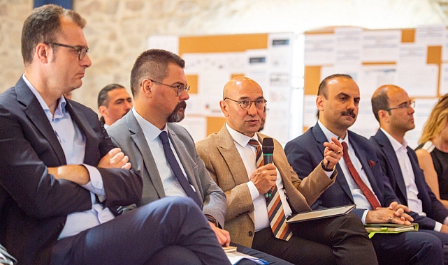 "Akıllı ve Sürdürülebilir Bir İzmir'e Doğru" Çalıştayı başladı