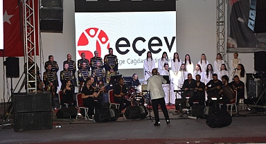 Antakya Medeniyetler Korosu, Alaçatı'da Unutulmaz Bir Gece Yaşattı