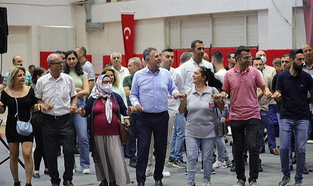 Başkan Sandal personeliyle bayramlaştı