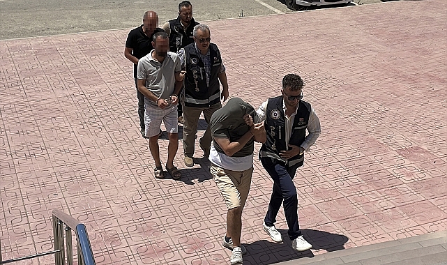 Başkasına ait araziyi sahte evrakla satmaya çalıştılar