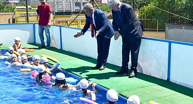 Beydağlı çocukların yüzme sevinci