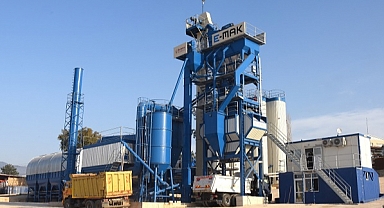 Bornova’da asfalt hamlesi