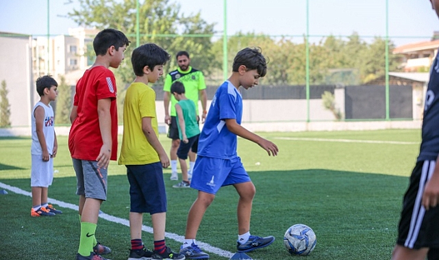 Buca Belediyesi’nden futbol kursu