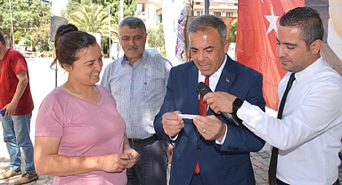 Büyükşehirden Beydağlı Üreticilere Küçükbaş Hayvan Desteği