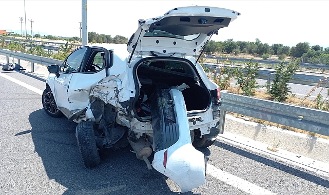 İki otomobilin çarpıştığı kazada biri çocuk, 4 kişi yaralandı