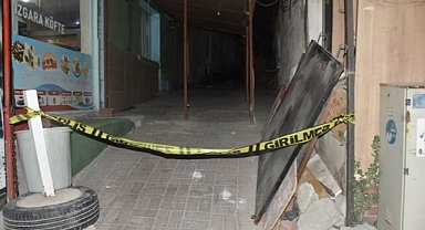 İzmir'de metruk binada bir kişiyi bıçakla öldüren zanlı tutuklandı
