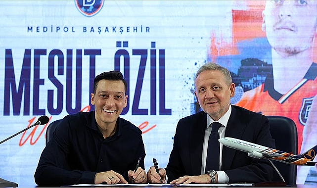 Medipol Başakşehir, Mesut Özil ile sözleşme imzaladı