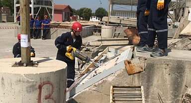 Narlıdere Belediyesi Çalışanları Afad Gönüllüsü Oldu
