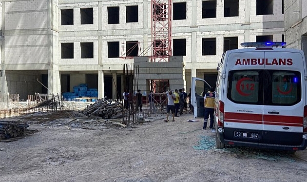 Uşak'ta çalıştığı inşaatın üçüncü katından düşen işçi öldü