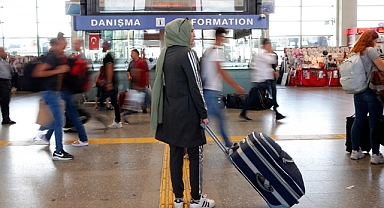Yılın ilk çeyreğinde seyahatlerinde 12,2 milyar lira harcadı