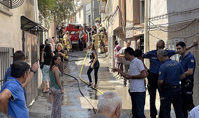 Anne ile Kızın Bulunduğu Evde Yangın Çıkarttı