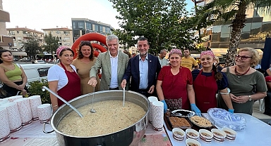 Aşure Kazanları Narlıdere’de Kaynadı