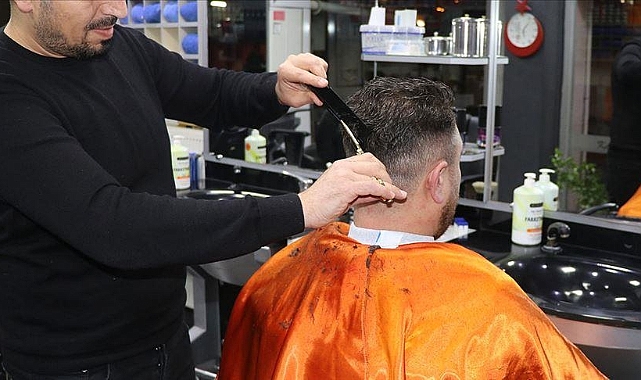 Berber, kuaför ve güzellik salonları Kapatılıyor