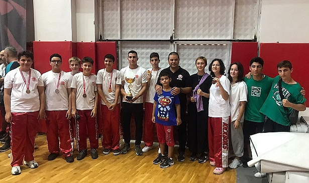 Çağrı spor merkezi takım halinde şampiyon.