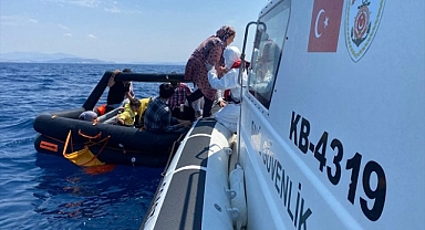 İzmir açıklarında 65 düzensiz göçmen kurtarıldı, 192 göçmen yakalandı