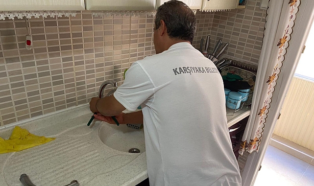 Karşıyaka Belediyesi Bin Yaşlıya Evde Tamir Hizmeti Verdi
