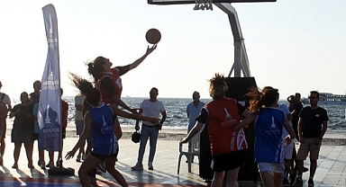 Kurtuluşun 100’üncü yıl finalleri nefes kesti